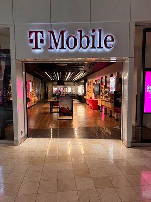 T-Mobile Experience Store