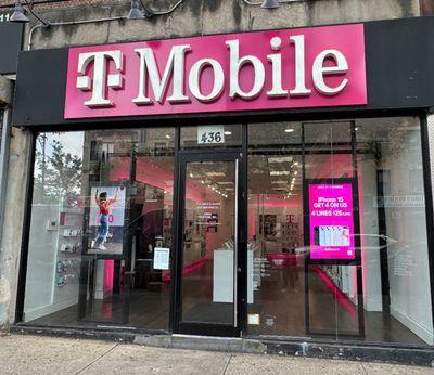 T-Mobile Authorized Retailer