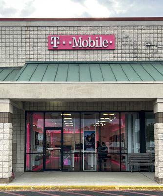 T-Mobile Authorized Retailer