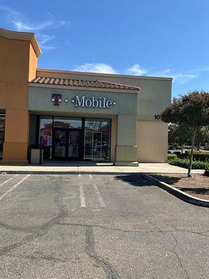 T-Mobile Authorized Retailer
