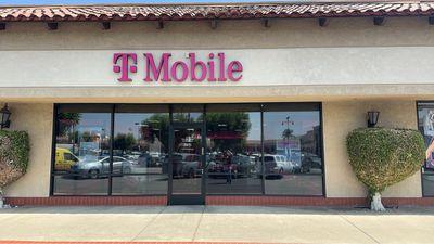 T-Mobile Authorized Retailer
