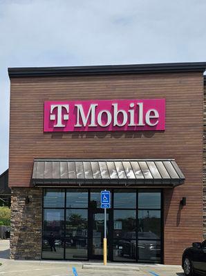 T-Mobile Authorized Retailer