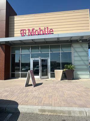 T-Mobile Experience Store