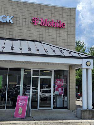 T-Mobile Authorized Retailer