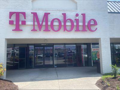 T-Mobile Experience Store