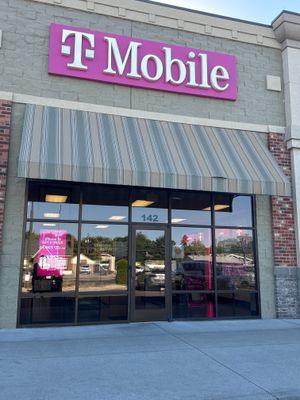 T-Mobile Authorized Retailer