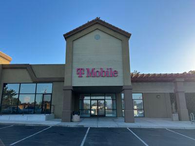 T-Mobile Authorized Retailer
