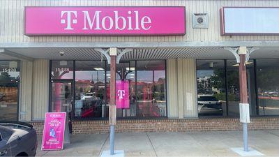 T-Mobile Authorized Retailer