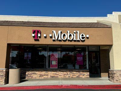 T-Mobile Authorized Retailer