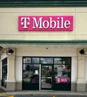 T-Mobile Authorized Retailer