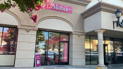T-Mobile Authorized Retailer