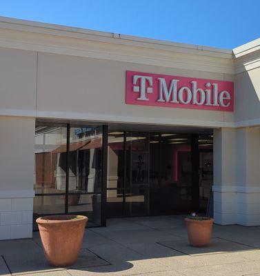 T-Mobile Authorized Retailer