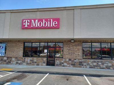 T-Mobile Authorized Retailer