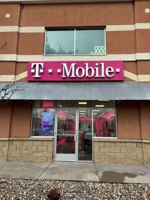 T-Mobile Authorized Retailer