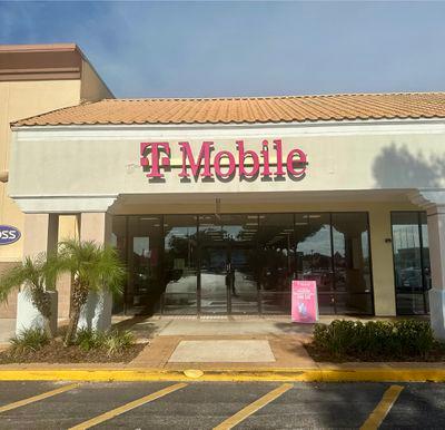 T-Mobile Authorized Retailer
