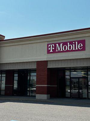 T-Mobile Authorized Retailer