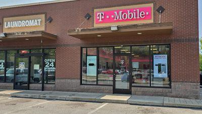 T-Mobile Authorized Retailer