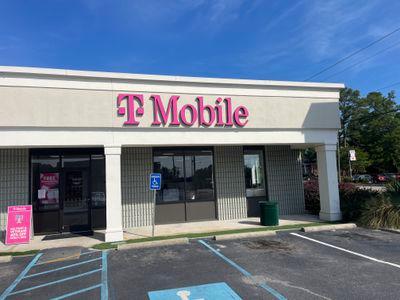 T-Mobile Authorized Retailer