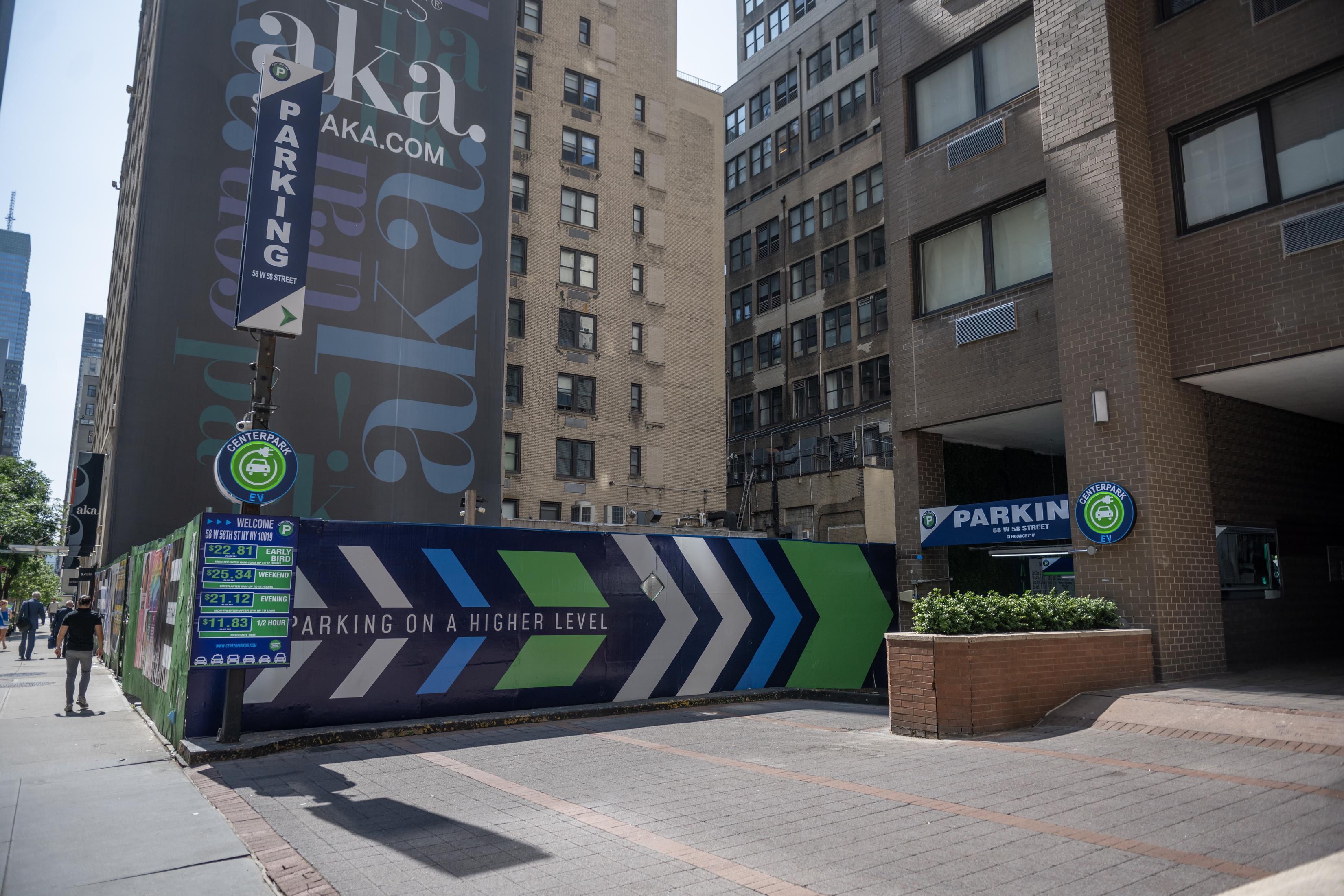 Centerpark West 58th Parking Garage