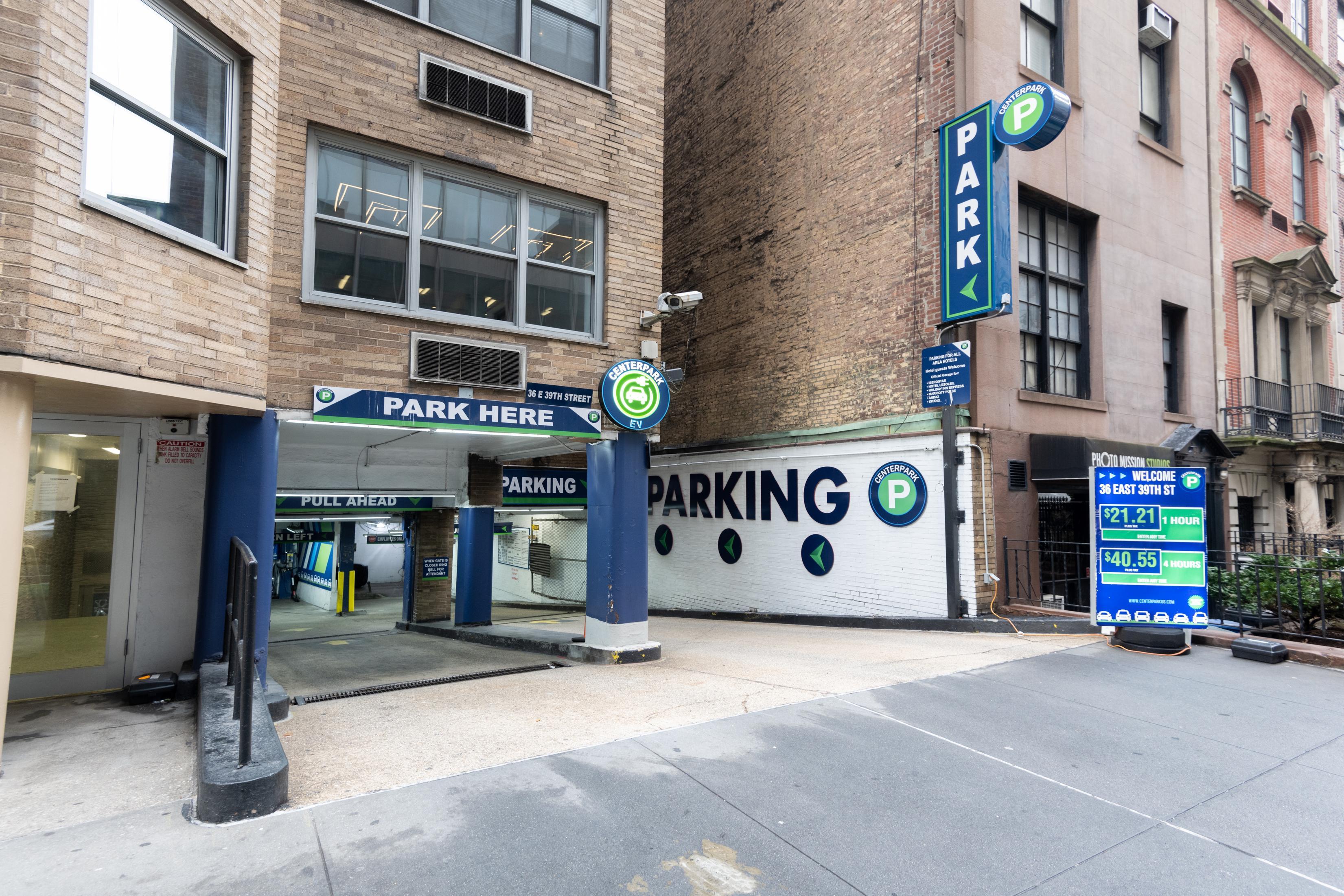 Centerpark East 39th Street Garage