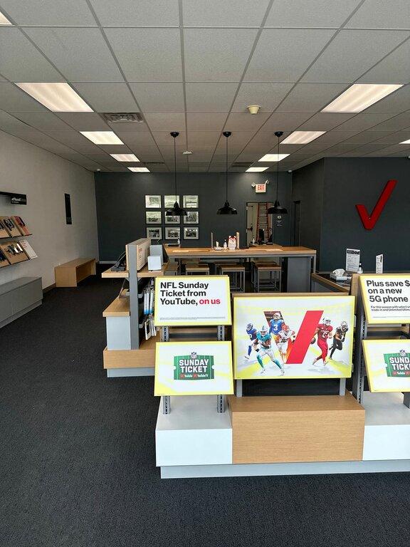 Russell Cellular-Verizon Authorized Retailer