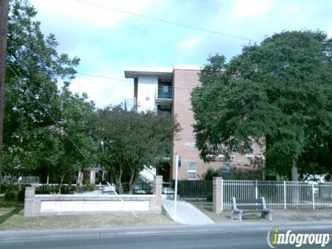 Louis Chatham Apartments