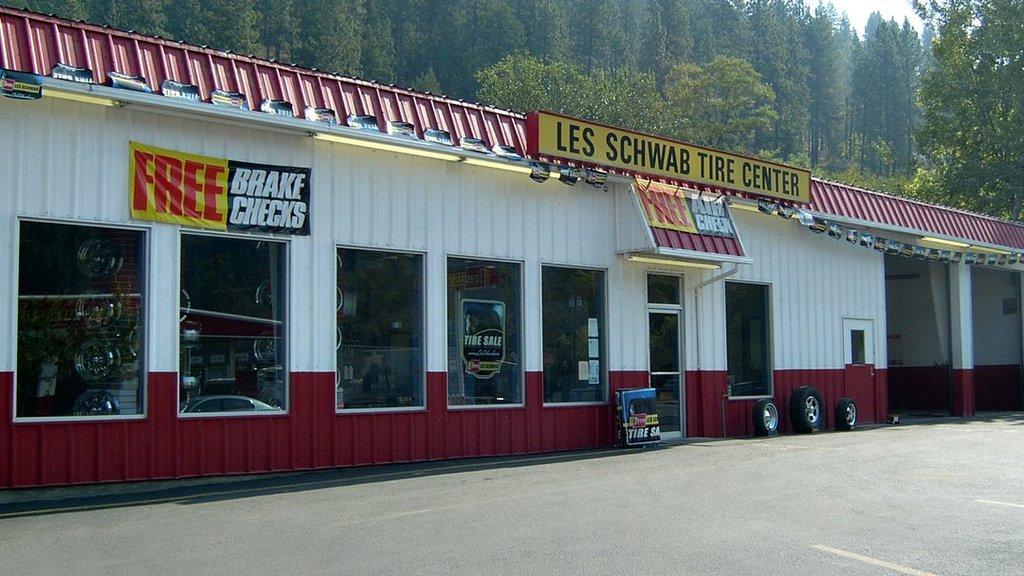Les Schwab Tire Center