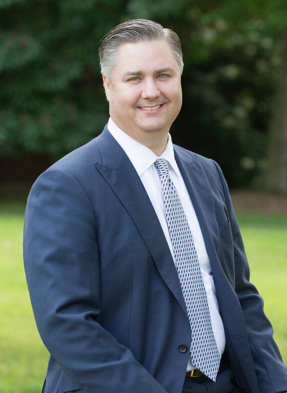 Merrill Lynch Financial Advisor Dennis Wood