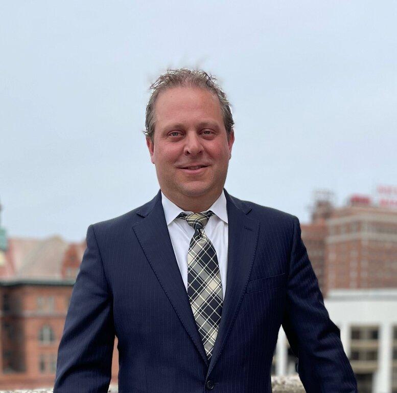 Merrill Lynch Financial Advisor Robert Young