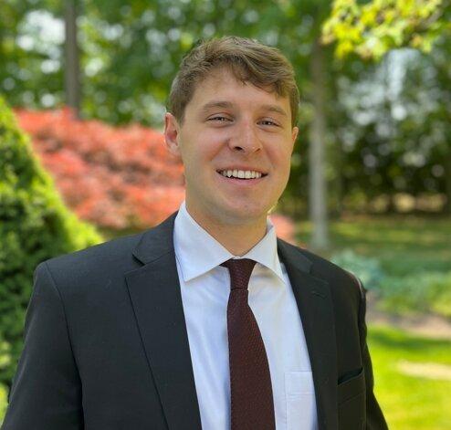 Merrill Lynch Financial Advisor Alec Schreiber