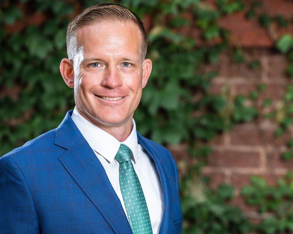 Merrill Lynch Financial Advisor Seth Thompson