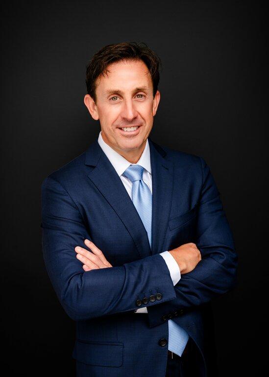 Russell L Ashinoff, MD, FACS