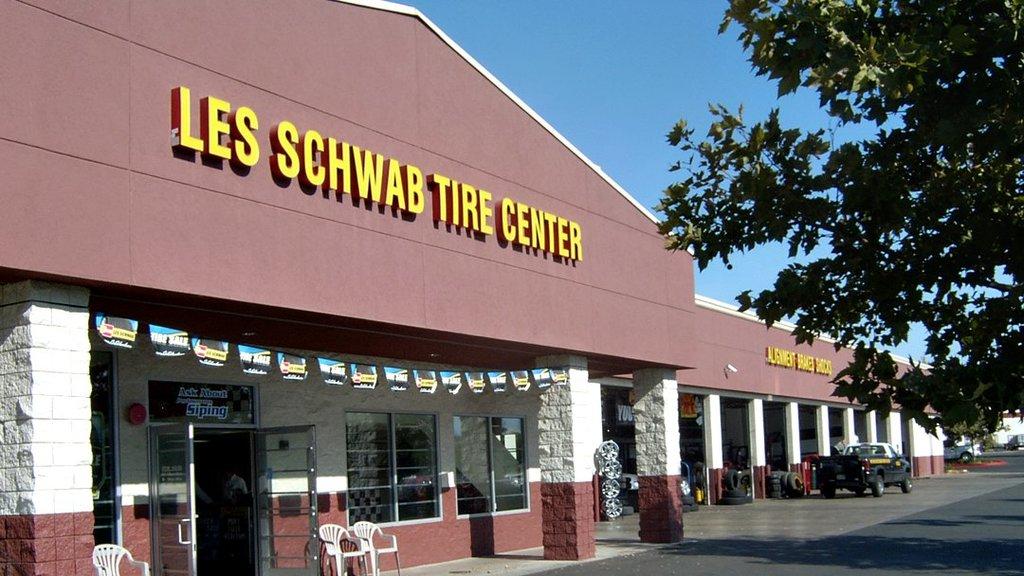 Les Schwab Tire Center
