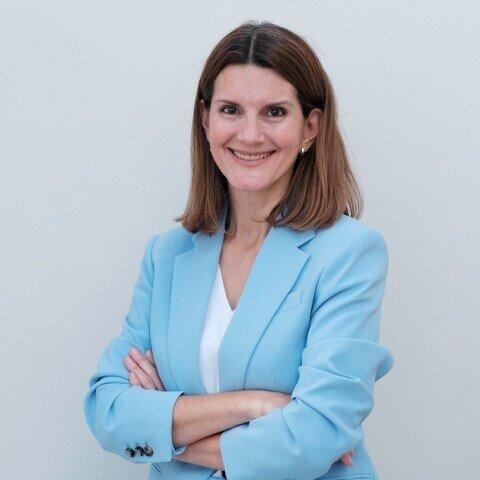 Merrill Lynch Financial Advisor Roxana Corla