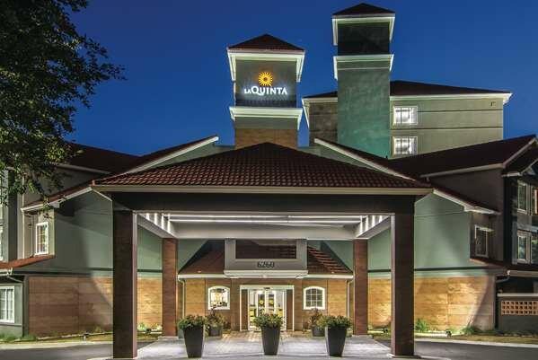 La Quinta Inn & Suites by Wyndham Atlanta Perimeter Medical