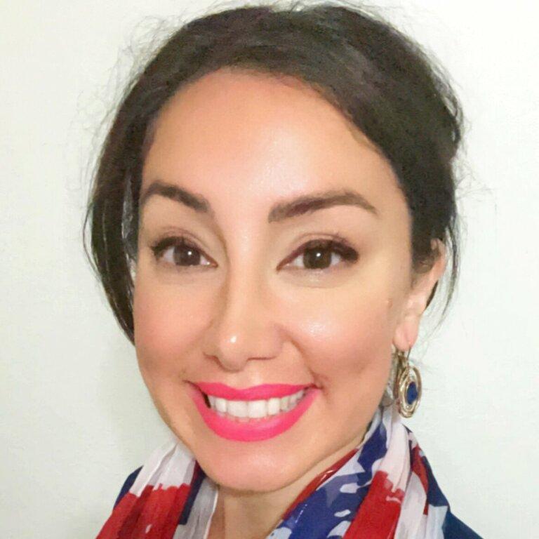 Laura Moreno, CNP - Hands to Guide You