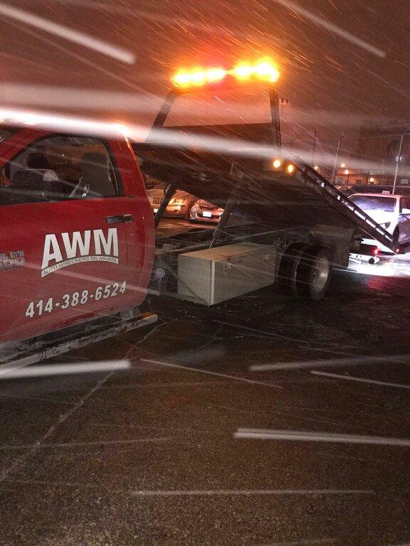 Auto Wreckers Milwaukee Towing and Recycling