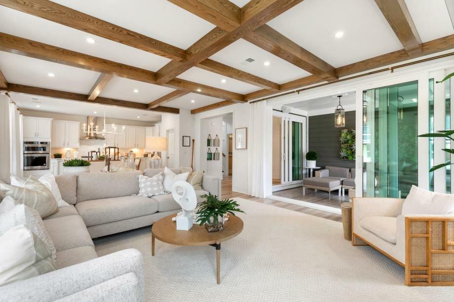 Longwood Bluffs-Parkview Collection