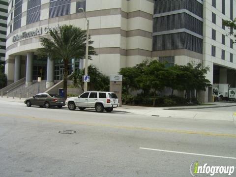 Yacht Club at Brickell Apartments