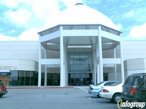 Rolling Oaks Mall, A Summit Property