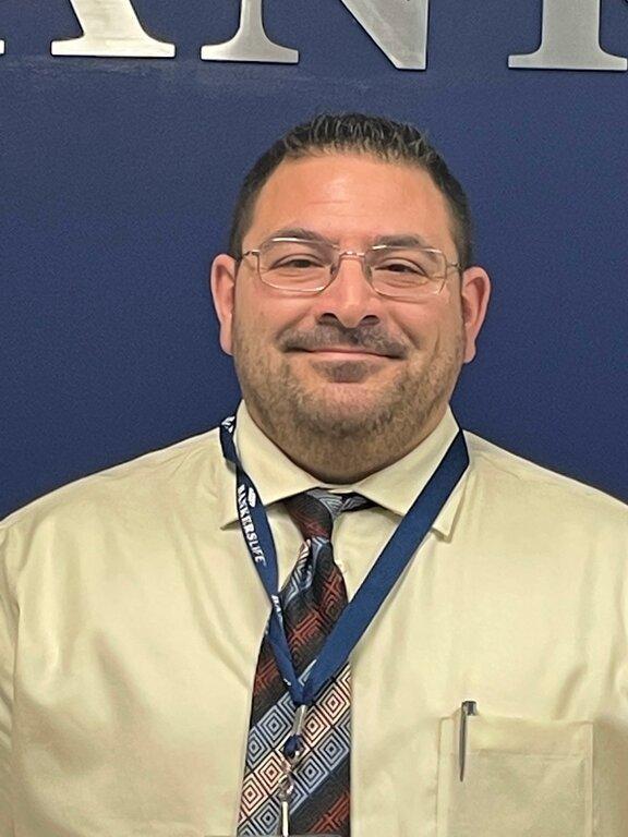 Dezarae Young, Bankers Life Agent