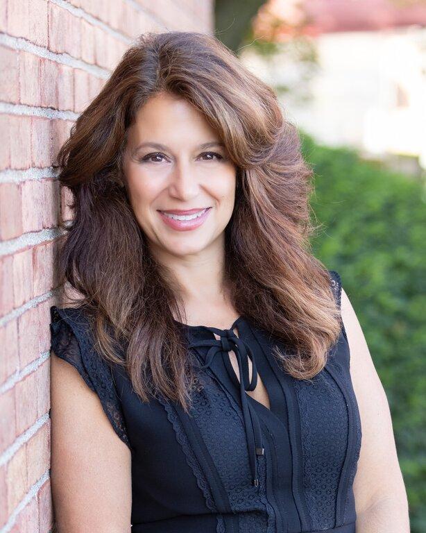 Merrill Lynch Financial Advisor Gina Douvas