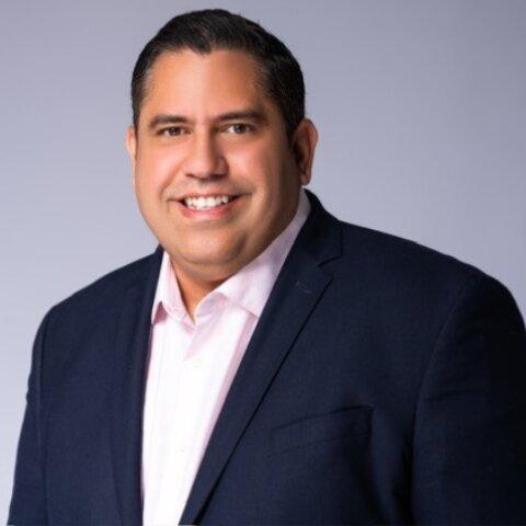 Merrill Lynch Financial Advisor Virgilio Namnum