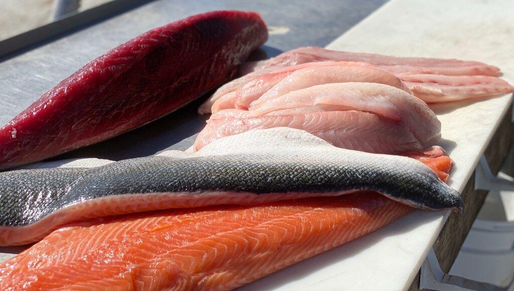 Harbor Pelican Deli Mart and Fish Market