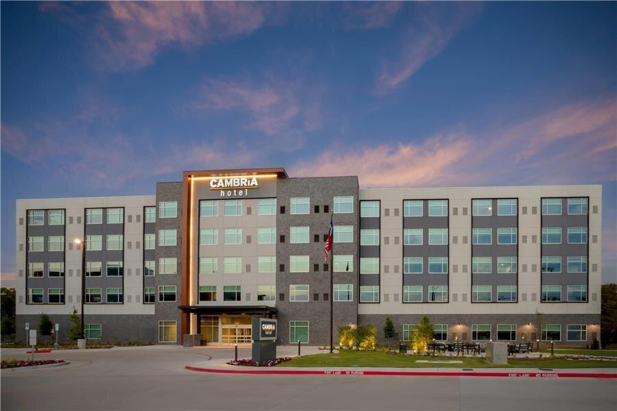 Cambria Hotel Fort Worth-Medical Center