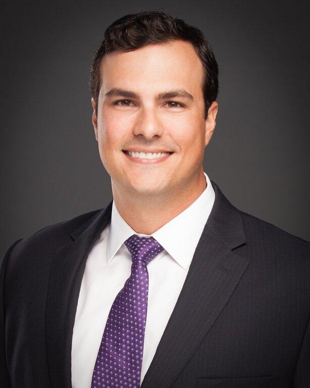 Merrill Lynch Financial Advisor Christopher Vasquez