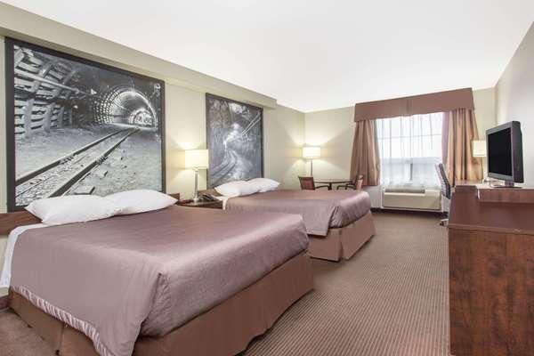 Super 8 by Wyndham Red Lake on