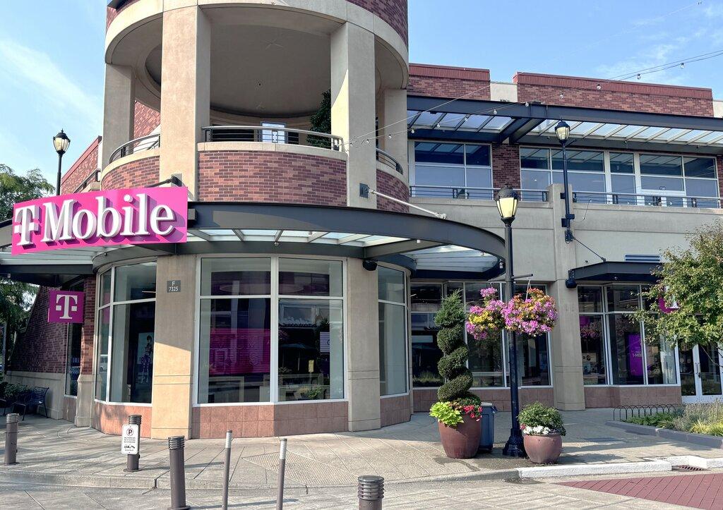 T-Mobile Experience Store