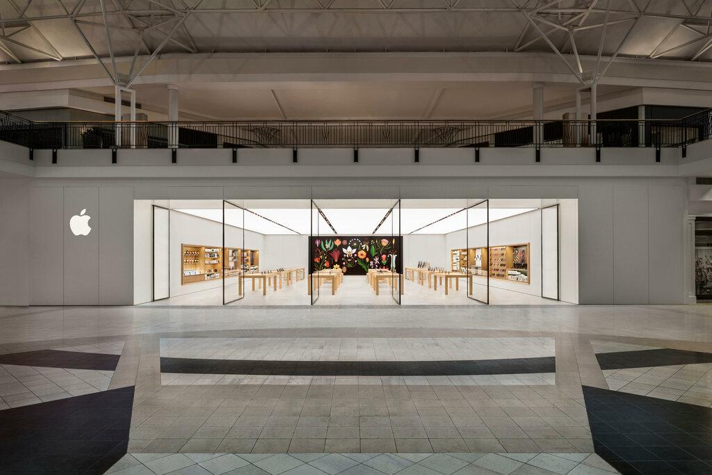Apple the Woodlands