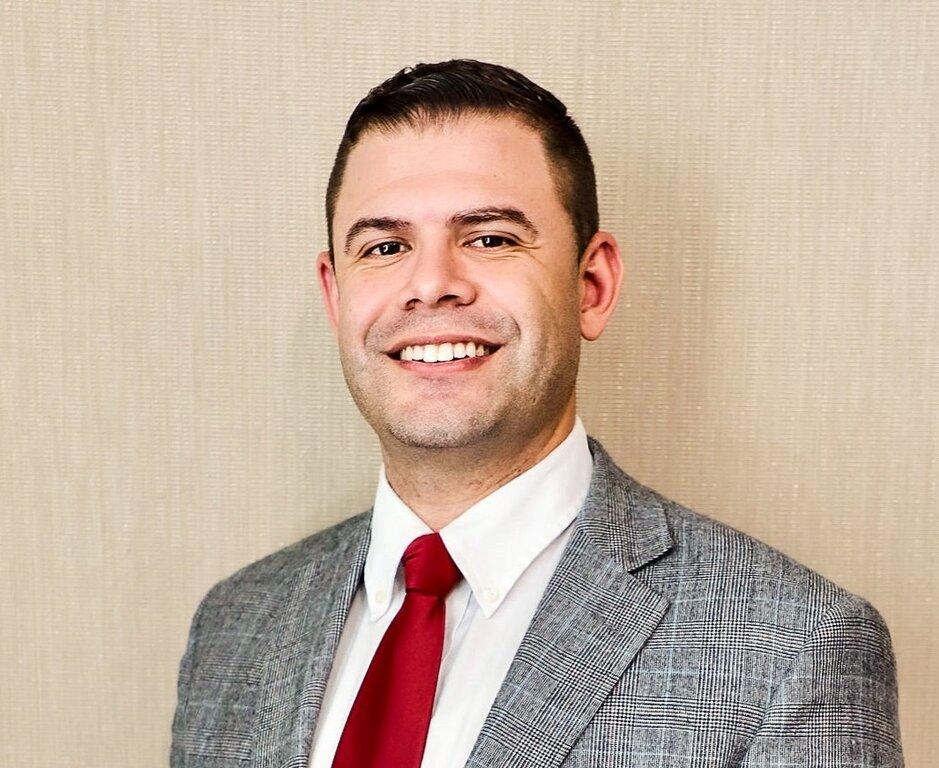 Merrill Lynch Financial Advisor Henry Soriano Jr